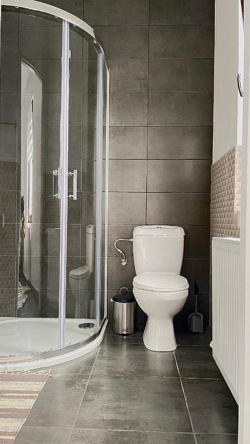 Apartament Linistit / Cozy Apartment Кымпулунг-Молдовенеск Экстерьер фото